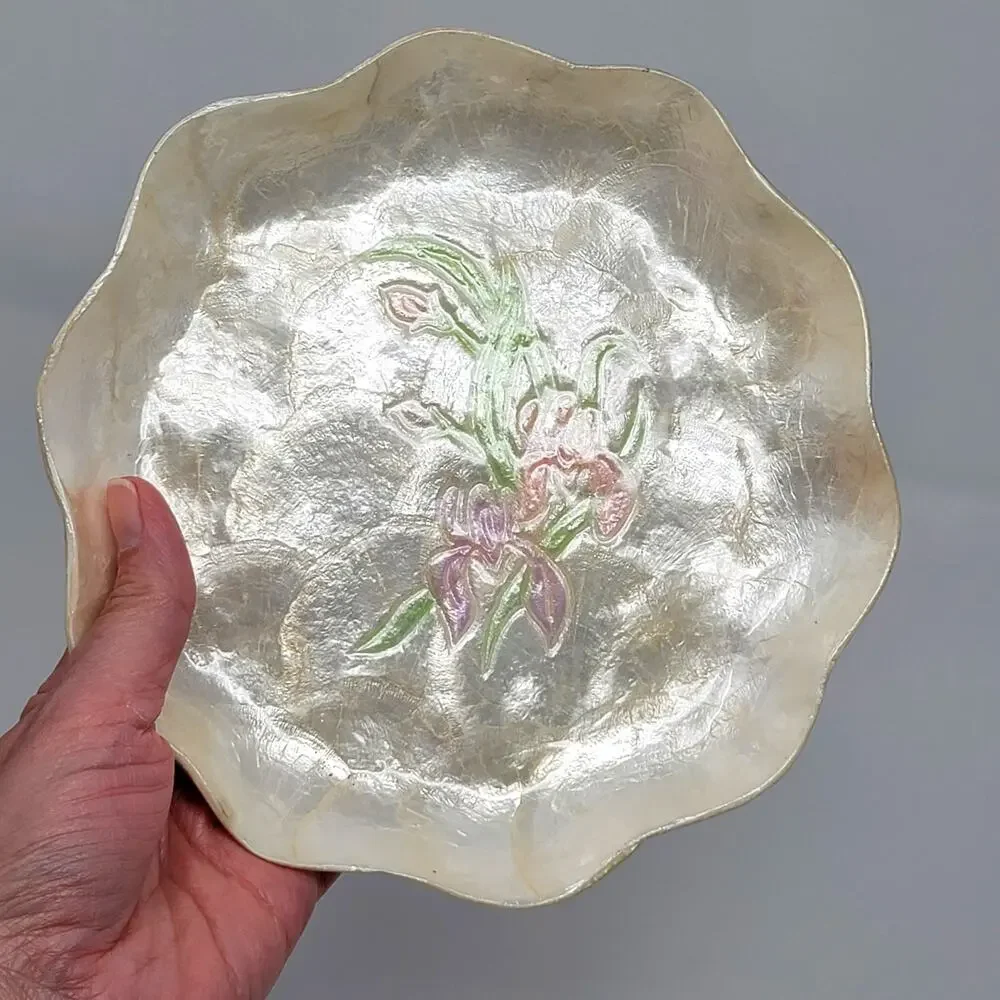 Vintage Capiz Shell Trinket Box Tray Floral Orchid Inlay Scalloped Edge SM CHIP